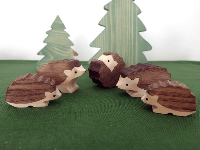 Hérisson en bois